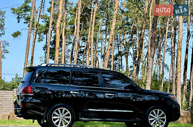 Позашляховик / Кросовер Lexus LX 2009 в 