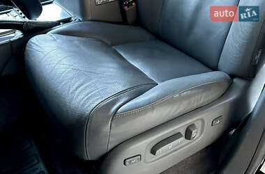 Позашляховик / Кросовер Lexus LX 2009 в 