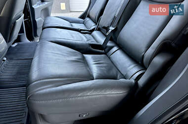 Позашляховик / Кросовер Lexus LX 2009 в 