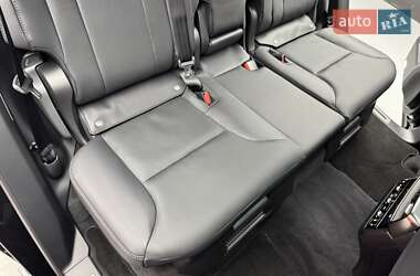 Позашляховик / Кросовер Lexus LX 2025 в 
