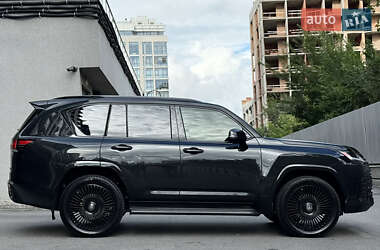 Внедорожник / Кроссовер Lexus LX 2022 в 