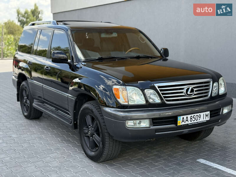 Lexus LX 2006