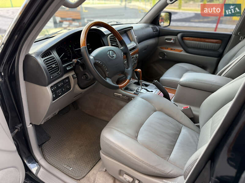 Внедорожник / Кроссовер Lexus LX 2006 в Хмельницком
