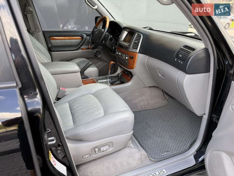 Внедорожник / Кроссовер Lexus LX 2006 в Хмельницком