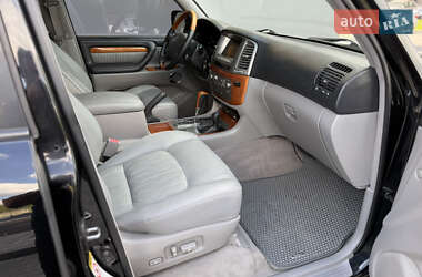 Позашляховик / Кросовер Lexus LX 2006 в 