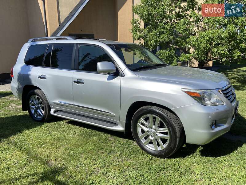 Внедорожник / Кроссовер Lexus LX 2008 в Днепре