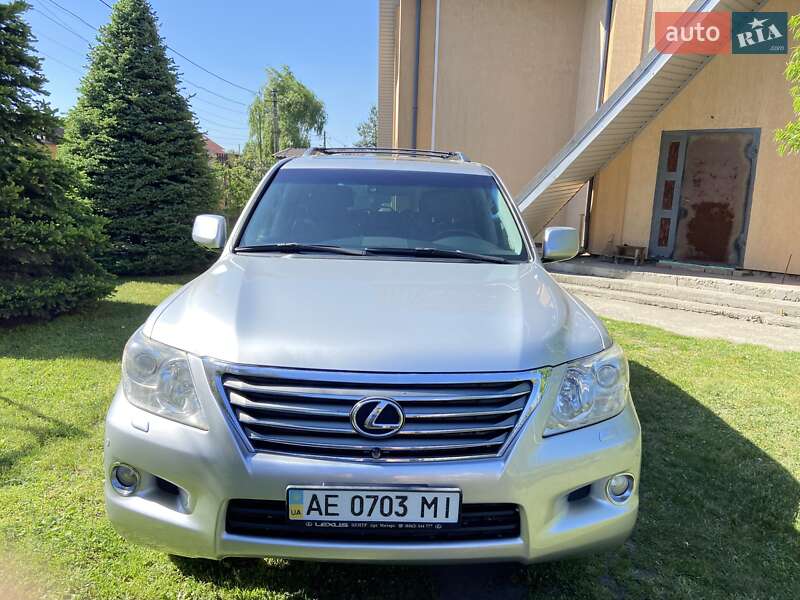 Внедорожник / Кроссовер Lexus LX 2008 в Днепре