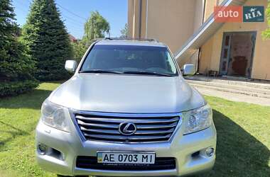 Внедорожник / Кроссовер Lexus LX 2008 в 