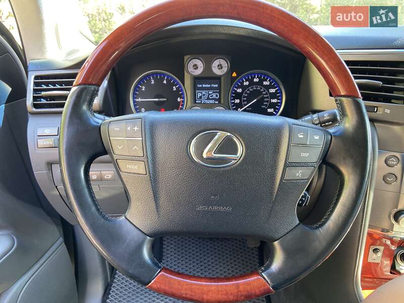 Внедорожник / Кроссовер Lexus LX 2008 в Днепре