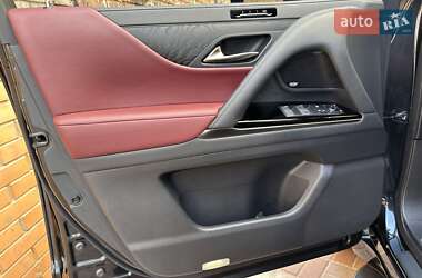 Внедорожник / Кроссовер Lexus LX 2022 в 
