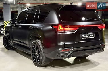 Позашляховик / Кросовер Lexus LX 2022 в 