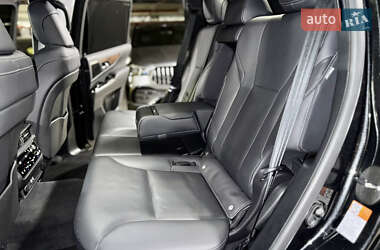 Позашляховик / Кросовер Lexus LX 2022 в 