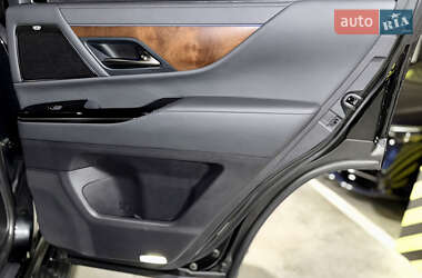 Позашляховик / Кросовер Lexus LX 2022 в 