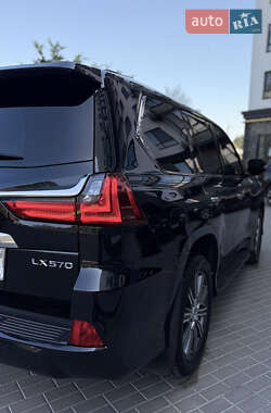Внедорожник / Кроссовер Lexus LX 2015 в 