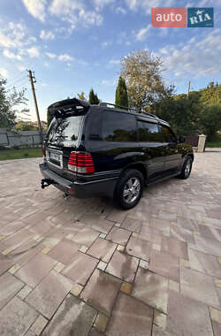 Позашляховик / Кросовер Lexus LX 2006 в 