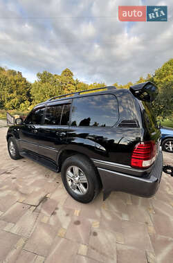 Позашляховик / Кросовер Lexus LX 2006 в 