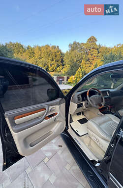 Позашляховик / Кросовер Lexus LX 2006 в 