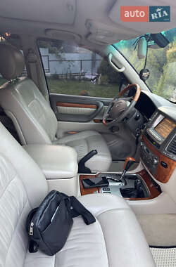 Позашляховик / Кросовер Lexus LX 2006 в 