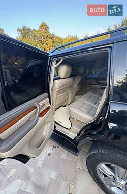 Позашляховик / Кросовер Lexus LX 2006 в 