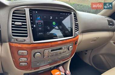 Внедорожник / Кроссовер Lexus LX 2004 в 