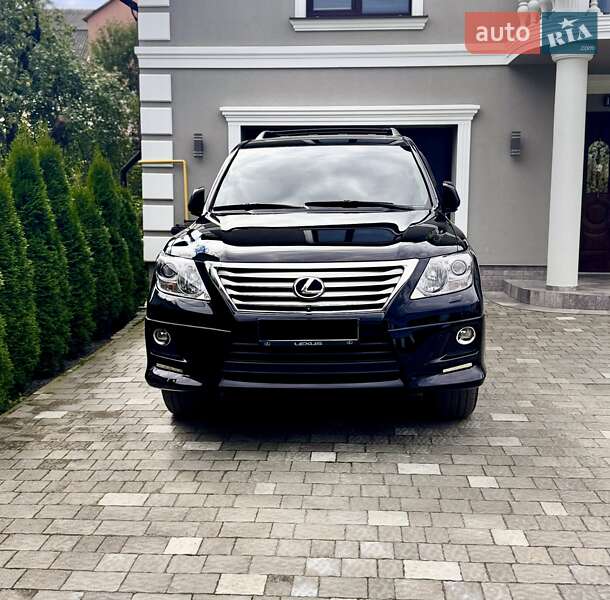 Позашляховик / Кросовер Lexus LX 2011 в 