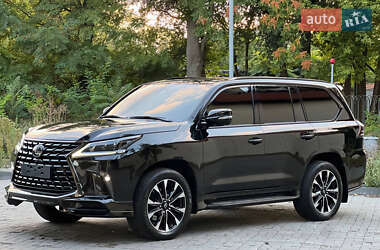 Внедорожник / Кроссовер Lexus LX 2021 в 