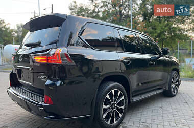 Внедорожник / Кроссовер Lexus LX 2021 в 