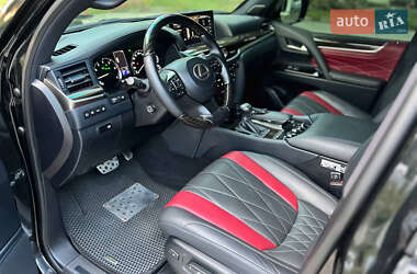 Внедорожник / Кроссовер Lexus LX 2021 в 