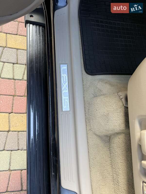 Внедорожник / Кроссовер Lexus LX 2004 в Косове