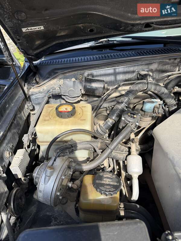 Внедорожник / Кроссовер Lexus LX 2004 в Косове