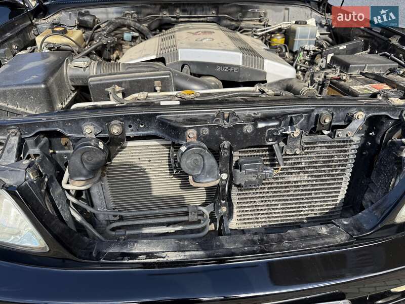 Внедорожник / Кроссовер Lexus LX 2004 в Косове