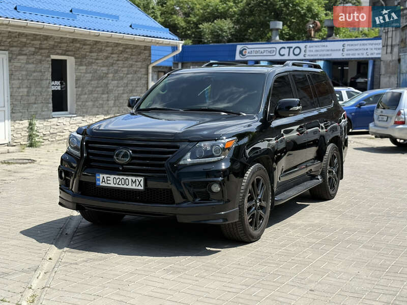 Позашляховик / Кросовер Lexus LX 2008 в Дніпрі