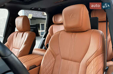 Внедорожник / Кроссовер Lexus LX 2022 в 