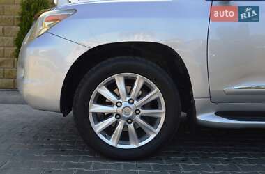 Позашляховик / Кросовер Lexus LX 2008 в 