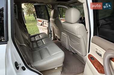 Внедорожник / Кроссовер Lexus LX 2006 в 