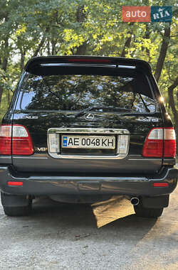Внедорожник / Кроссовер Lexus LX 2005 в 