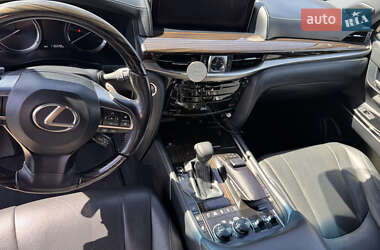 Внедорожник / Кроссовер Lexus LX 2019 в 