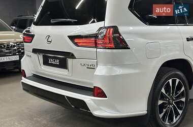 Внедорожник / Кроссовер Lexus LX 2021 в 