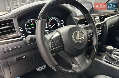 Внедорожник / Кроссовер Lexus LX 2021 в 