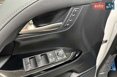 Внедорожник / Кроссовер Lexus LX 2021 в 
