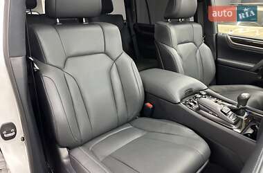 Внедорожник / Кроссовер Lexus LX 2021 в 