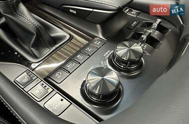 Внедорожник / Кроссовер Lexus LX 2021 в 