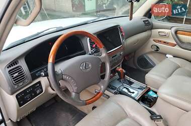 Внедорожник / Кроссовер Lexus LX 2006 в 