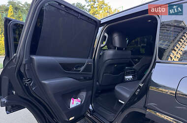 Позашляховик / Кросовер Lexus LX 2022 в 