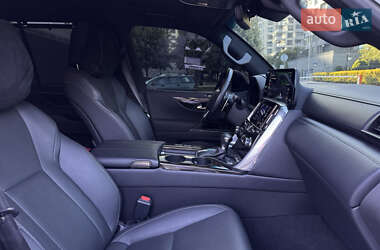 Позашляховик / Кросовер Lexus LX 2022 в 