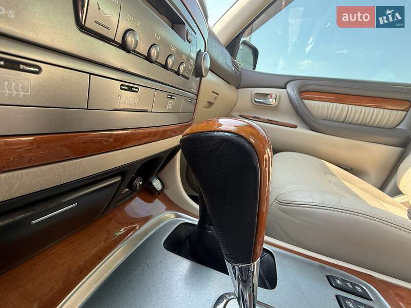 Внедорожник / Кроссовер Lexus LX 2006 в Тячеве фото 17 Внедорожник / Кроссовер Lexus LX 2006 в Тячеве