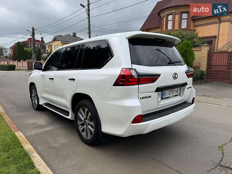 Позашляховик / Кросовер Lexus LX 2015 в Києві