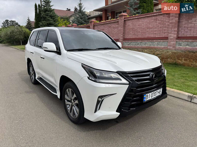 Позашляховик / Кросовер Lexus LX 2015 в Києві