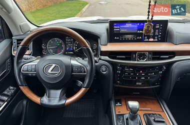Позашляховик / Кросовер Lexus LX 2015 в 