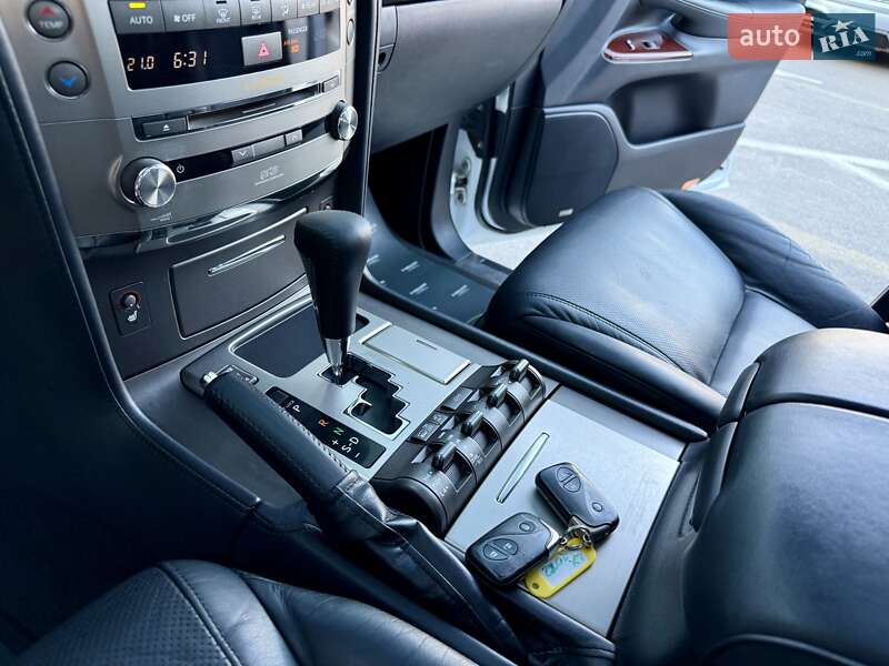 Внедорожник / Кроссовер Lexus LX 2012 в Киеве